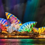 澳洲雪梨舉辦光影浪潮活動，慶祝香港特區成立二十五周年