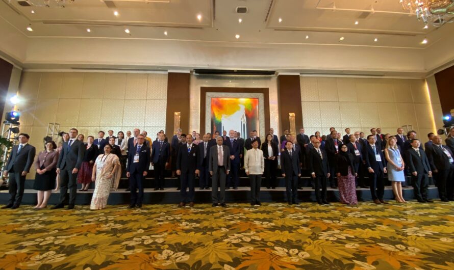 ​財經事務及庫務局局長繼續在菲律賓出席亞洲開發銀行年會（附圖）